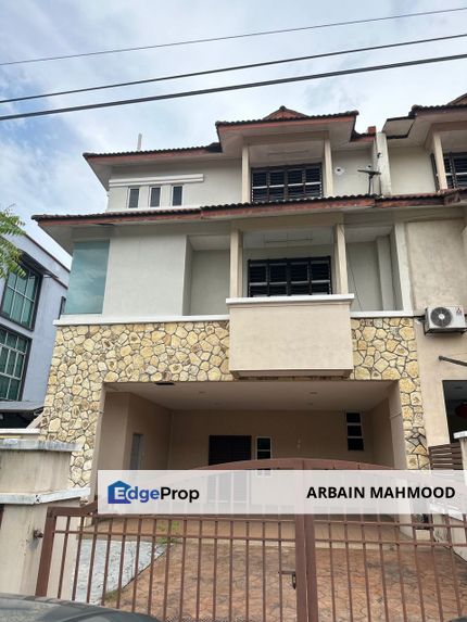 (7 Rooms) 3 Storey House Taman Rowther Gombak, Kuala Lumpur, Gombak