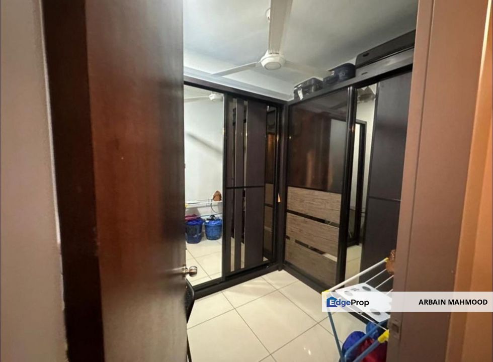 Kuala Lumpur Traders Square 940 sq ft with 4 room Freehold  , Kuala Lumpur, Gombak