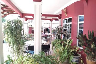 Taman Lembah Keramat AU5