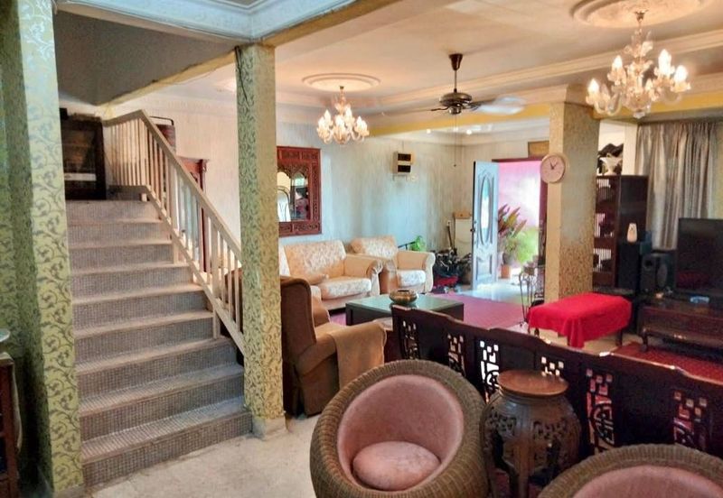 Taman Lembah Keramat AU5