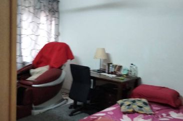 Taman Lembah Keramat AU5