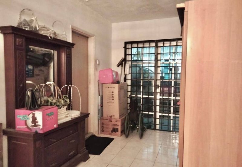 Taman Lembah Keramat AU5