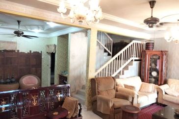 Taman Lembah Keramat AU5