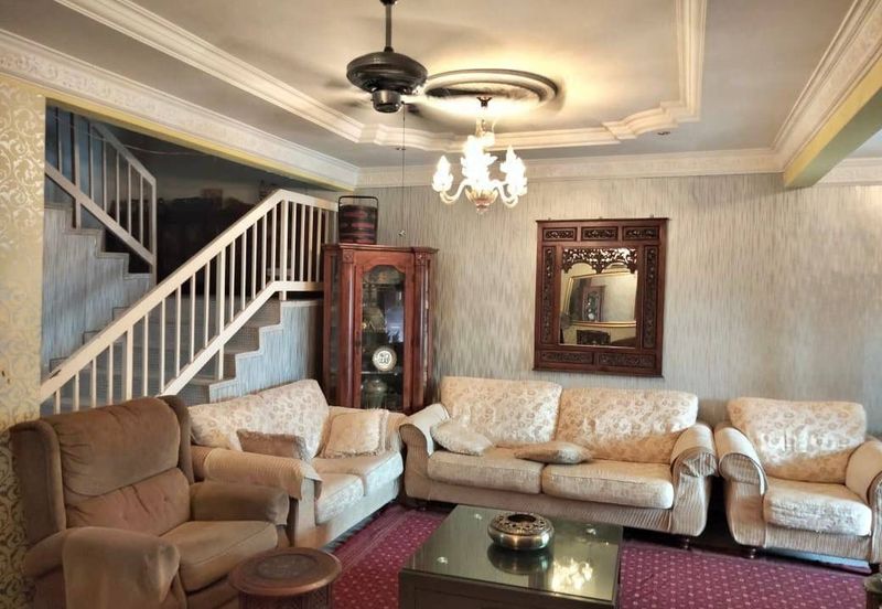 Taman Lembah Keramat AU5