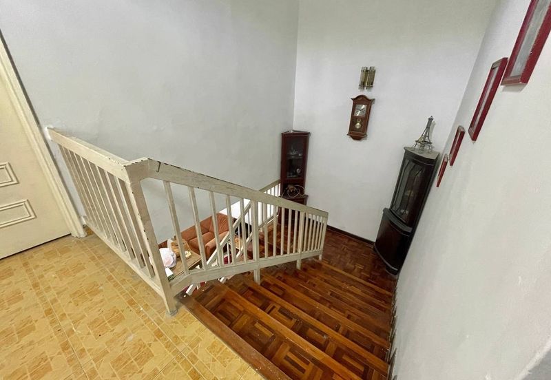 Taman Lembah Keramat AU5