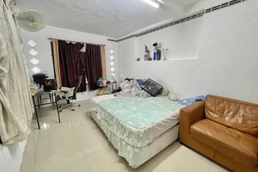 Taman Lembah Keramat AU5