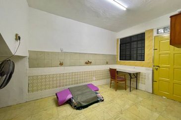 Taman Lembah Keramat AU5