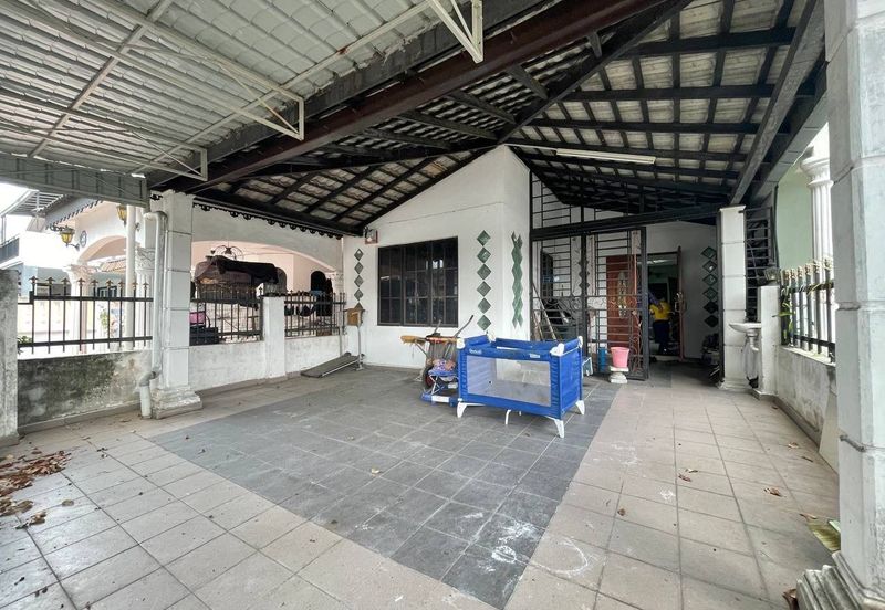 Taman Lembah Keramat AU5