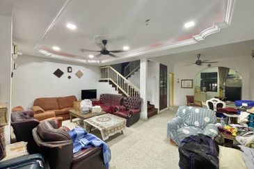 Taman Lembah Keramat AU5