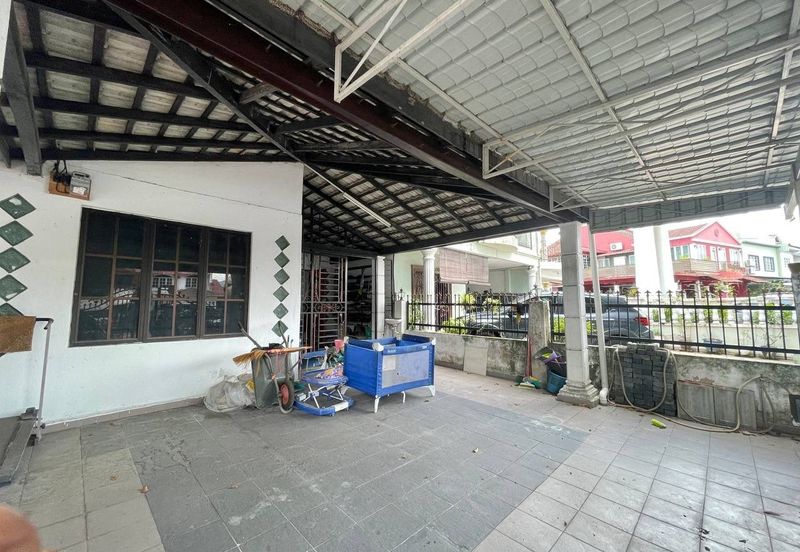 Taman Lembah Keramat AU5