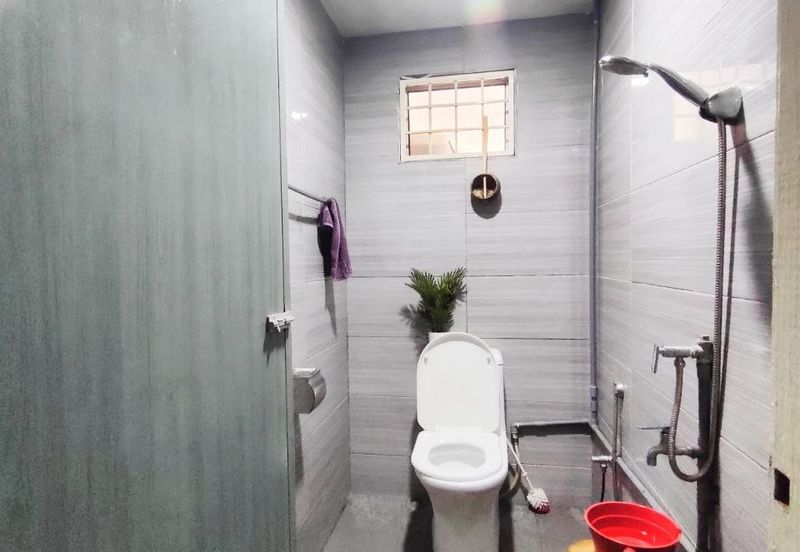 Taman Lembah Keramat AU5