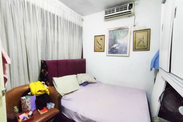 Taman Lembah Keramat AU5