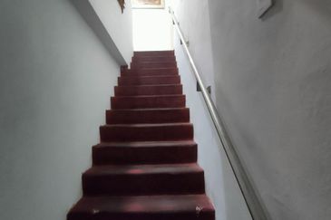 Taman Lembah Keramat AU5