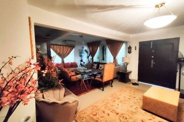 Taman Lembah Keramat AU5