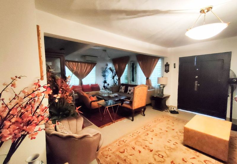 Taman Lembah Keramat AU5