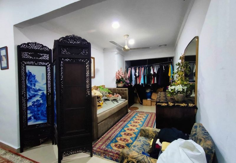 Taman Lembah Keramat AU5