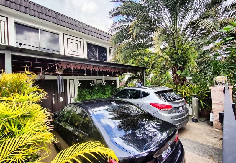 Taman Lembah Keramat AU5