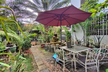 Taman Lembah Keramat AU5