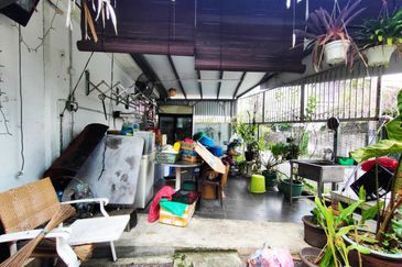 Taman Lembah Keramat AU5