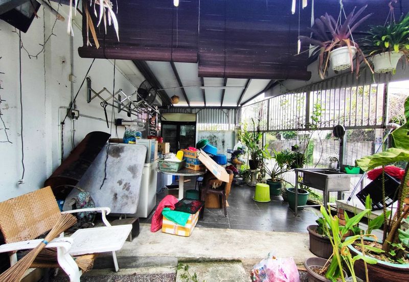 Taman Lembah Keramat AU5