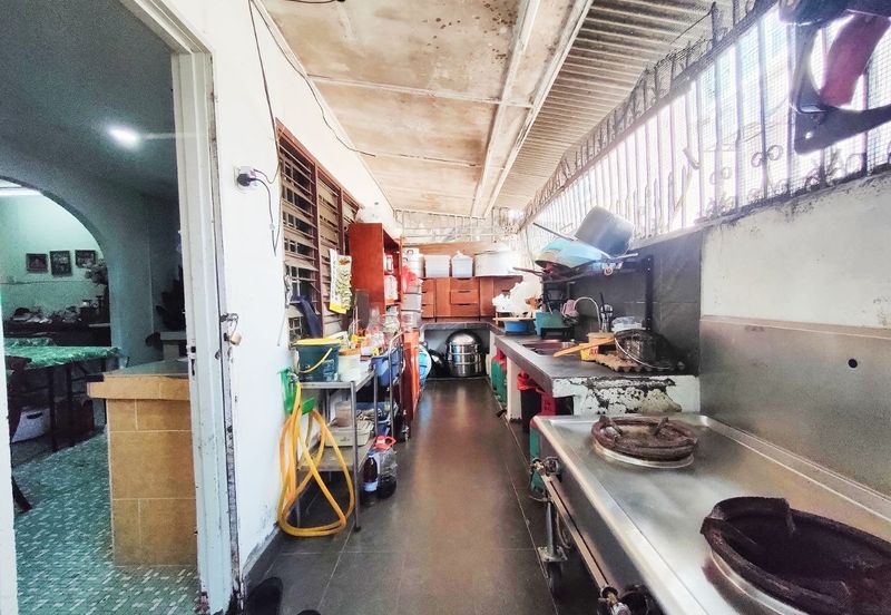 Taman Lembah Keramat AU5