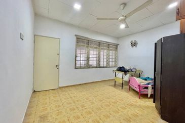 Taman Lembah Keramat AU5