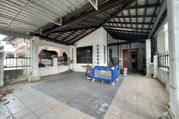 Taman Lembah Keramat AU5