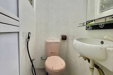 Taman Lembah Keramat AU5