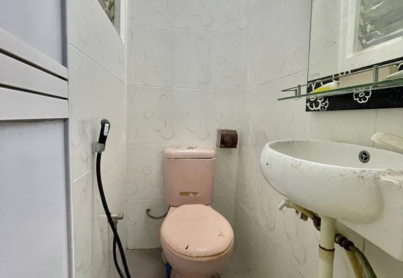 Taman Lembah Keramat AU5