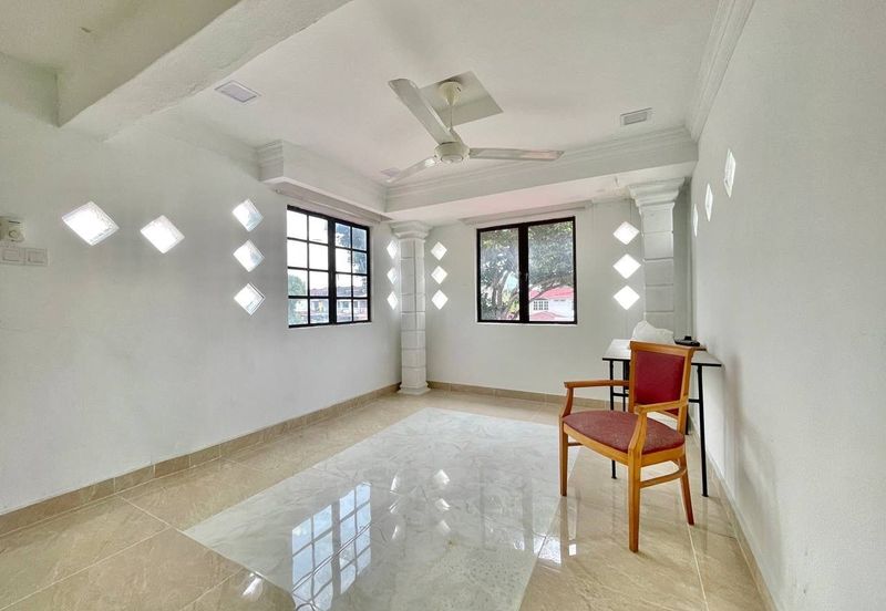 Taman Lembah Keramat AU5