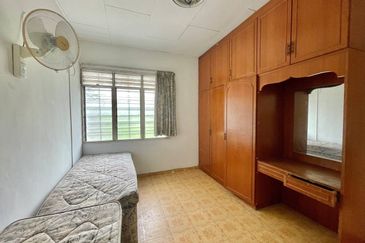 Taman Lembah Keramat AU5