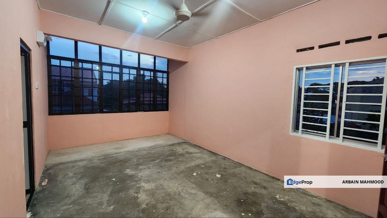 End Lot 2 Storey Taman Selaseh Batu Caves , Selangor, Batu Caves 
