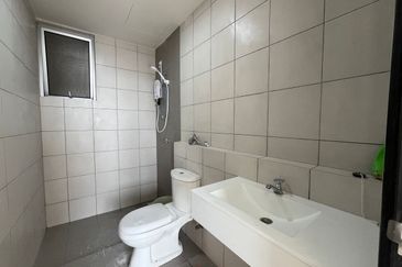 VISTA DANAU KOTA SETAPAK FOR RENT