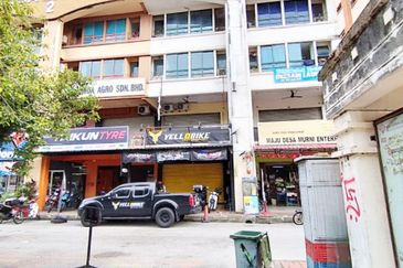 3 Storey ShopLot Office Jalan Putra Sulaiman Ampang