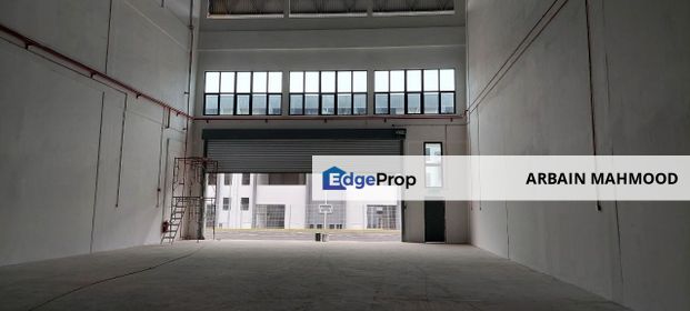 𝗙𝗮𝗰𝘁𝗼𝗿𝘆/𝗪𝗮𝗿𝗲𝗵𝗼𝘂𝘀𝗲/𝗖𝗼𝗺𝗺𝗲𝗿𝗰𝗶𝗮𝗹 𝗦𝗵𝗼𝘄𝗿𝗼𝗼𝗺 Sungai Tua Industrial, Selangor, Batu Caves 