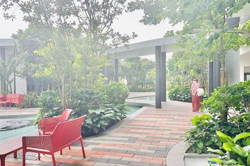 Residensi M Arisa Pelangi