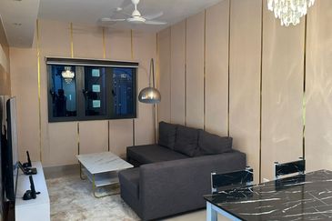 Residensi M Arisa Pelangi