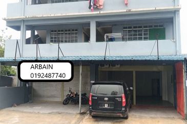 Kedai utk disewa, Depan SBPI Gombak