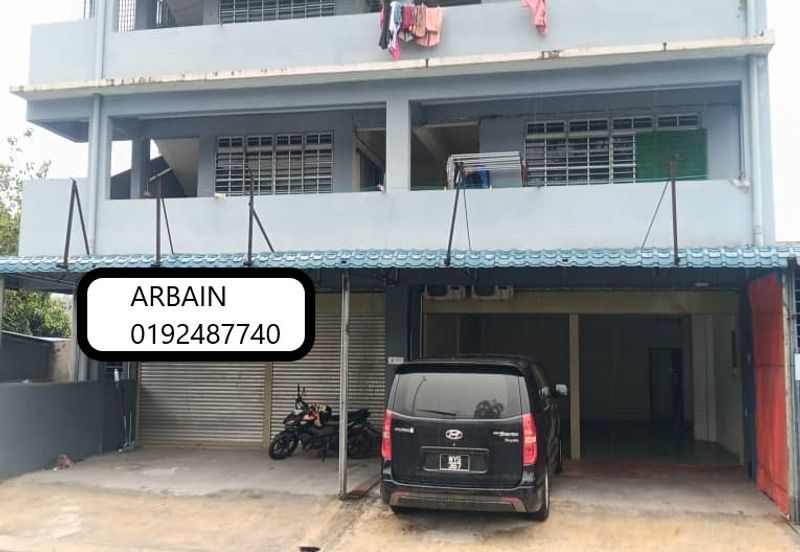 Kedai utk disewa, Depan SBPI Gombak
