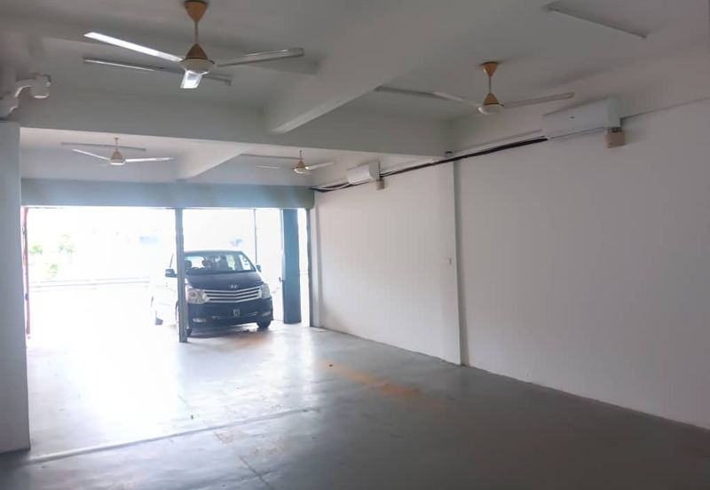 Kedai utk disewa, Depan SBPI Gombak