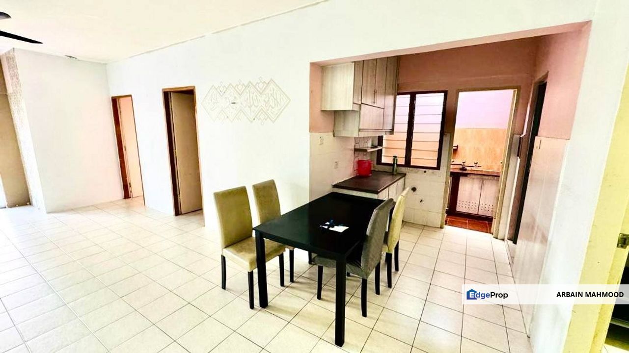 Lakeview Apartment  Taman Jasa Perwira Selayang Batu Caves Gombak, Selangor, Batu Caves 