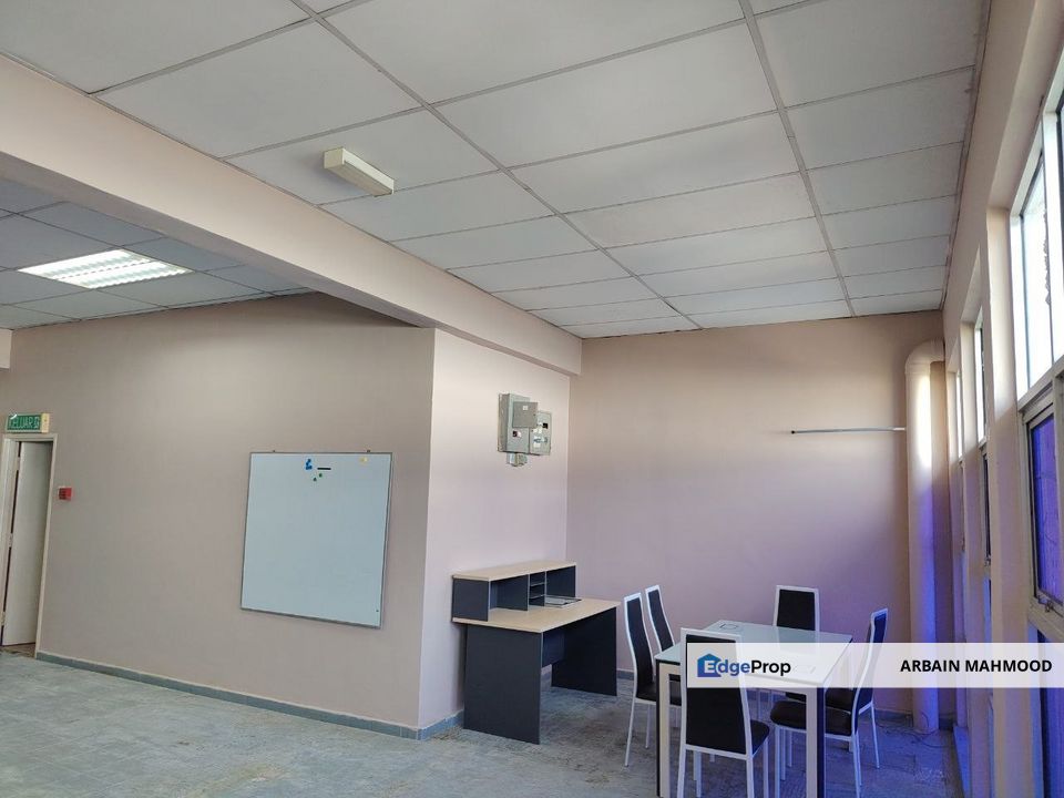 Melawati Square 3rd Floor Big Office 1920sf Facing Big Parking Space, Kuala Lumpur, Taman Melawati