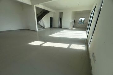 New Double Storey 24'x75' @ AMAN PUTRI U17 Shah Alam - 7mins to Bukit Rahman Putra