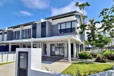 Kota Puteri, Batu Arang