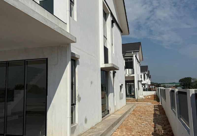 Puncak Alam New Launch Double Storey [END LOT 30x65]