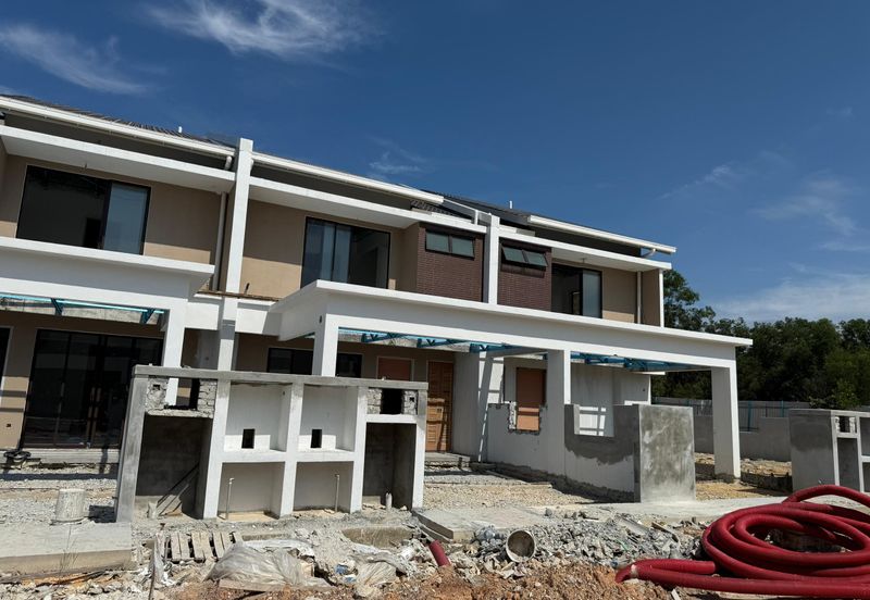 Puncak Alam New Launch Double Storey 22'x75' [Almost completed]