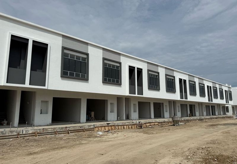 Puncak Alam @ Double Storey Shoplot 20x70