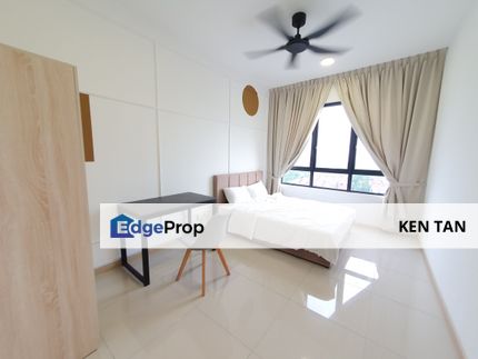 Middle (Queen Bed) Room Shared bathroom @ You City 3 Residence | Direct Link to MRT KAJANG Line (MRT Taman Suntex), Selangor, Cheras