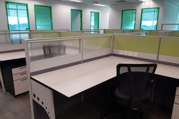 Fully Fitted Office Next To TTDI MRT Station