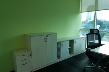 Fully Fitted Office Next To TTDI MRT Station